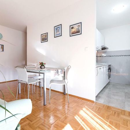 Apartment Dora สปลิท ภายนอก รูปภาพ